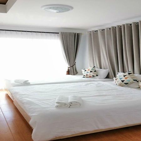 Baan Bua House 2 Hotell Phra Nakhon Si Ayutthaya Exteriör bild